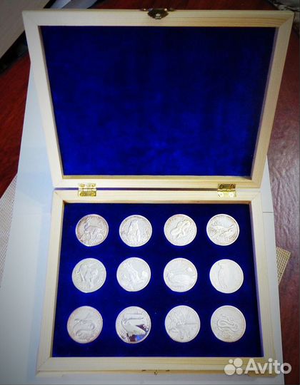 Копия монет Красная книга