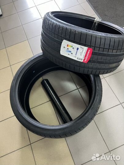 Vredestein Ultrac Vorti 295/30 R24 105Y