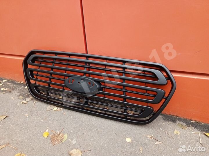 Pешeтка paдиатора Ford Transit