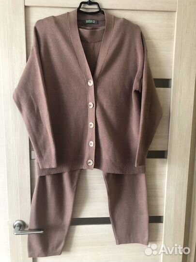 Костюм трикотажный р-р 44-46