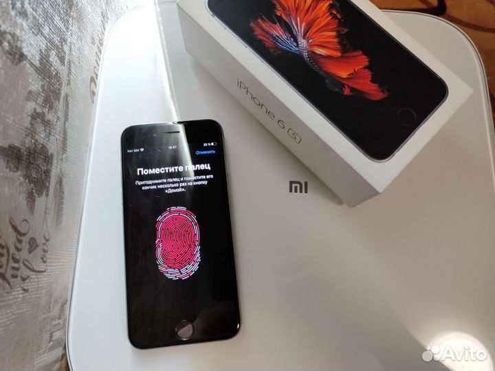 iPhone 6S, 64 ГБ