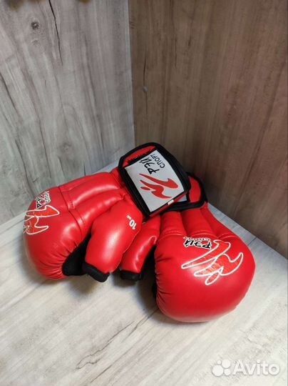 Боксерские перчатки 10 oz