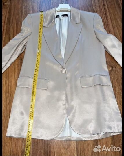 Атласный пиджак zara