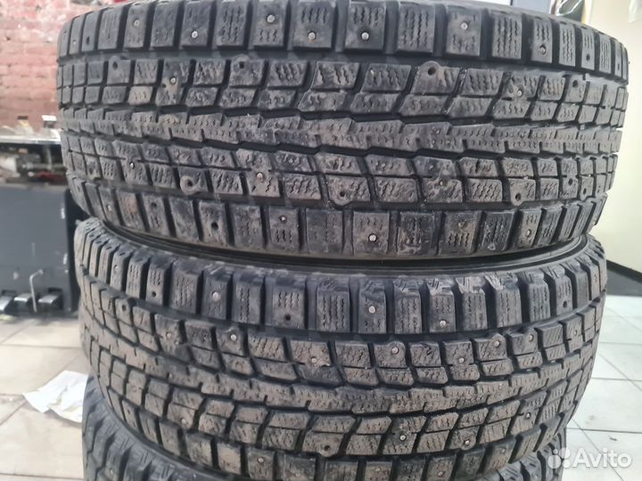 Dunlop SP Winter Ice 03 225/65 R18 60D