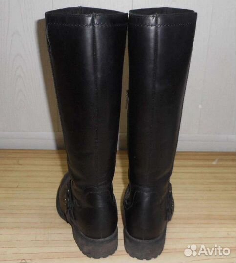 Кожаные сапоги от UGG Australia, на овчине