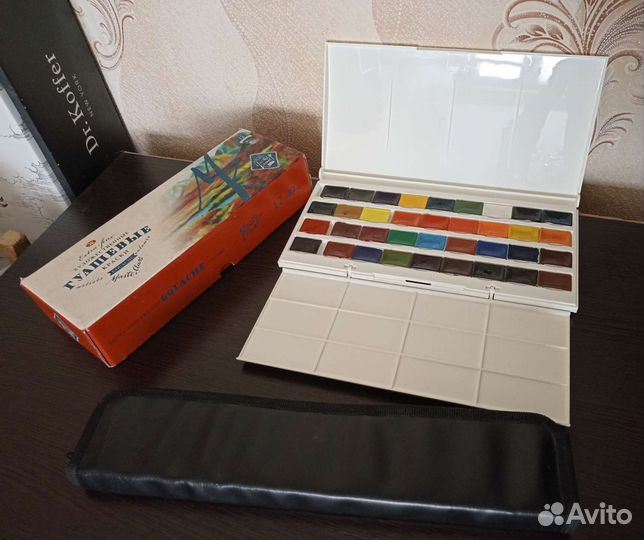 Краски художественные