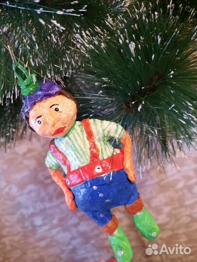 Ватная елочная игрушка Мальчик-Цветочек