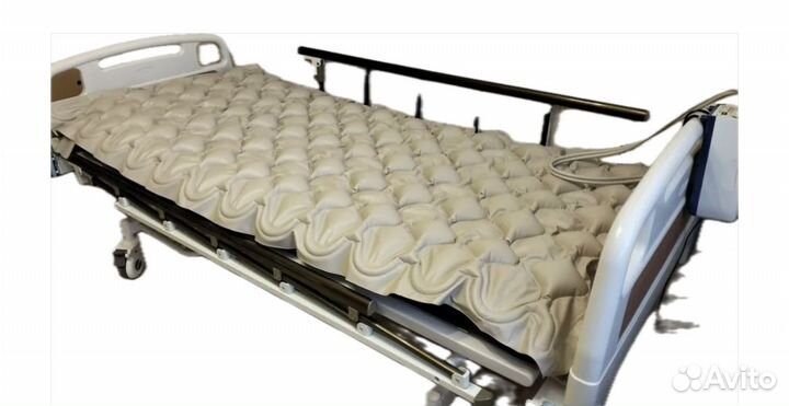 Медицинская кровать для лежачих больных