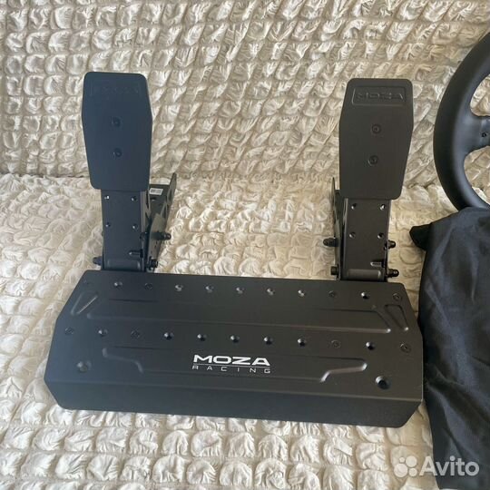 Комплект Moza r5 + штурвал moza
