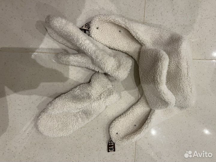 Шапка и варежки