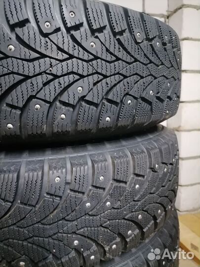 R15 Pirelli Formula Ice 185/65, PCD 4x100 DIA 10