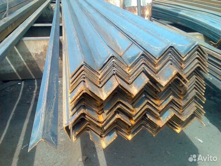 Уголок металлический