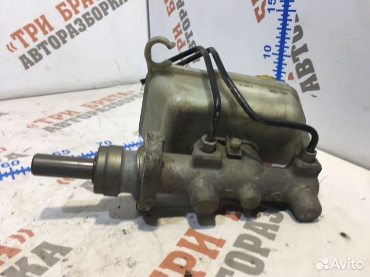 Фольксваген Главный тормозной цилиндр с бачком