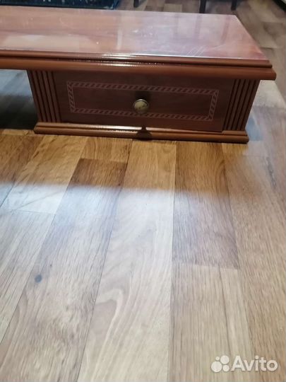 Полка навесная консоль