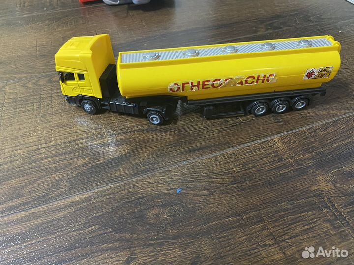 Гараж детский