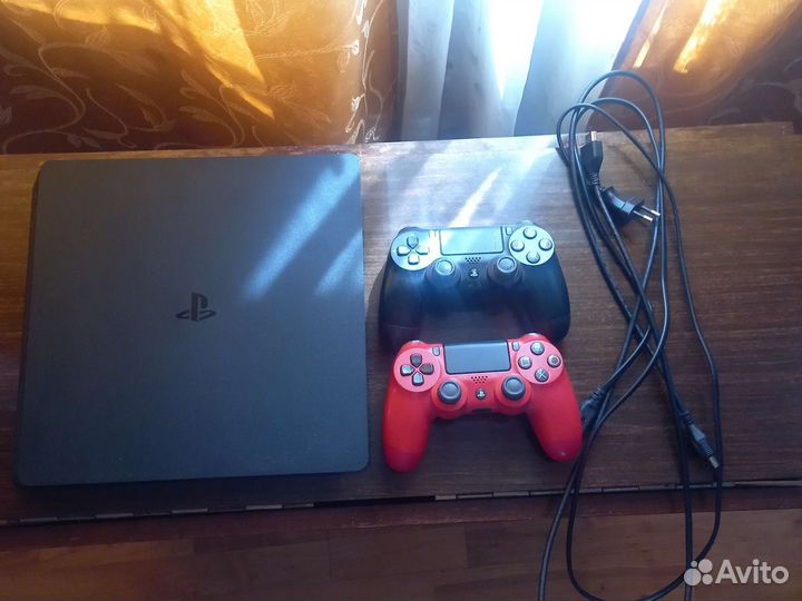 SonyPlaystation 4 slim 1 tb