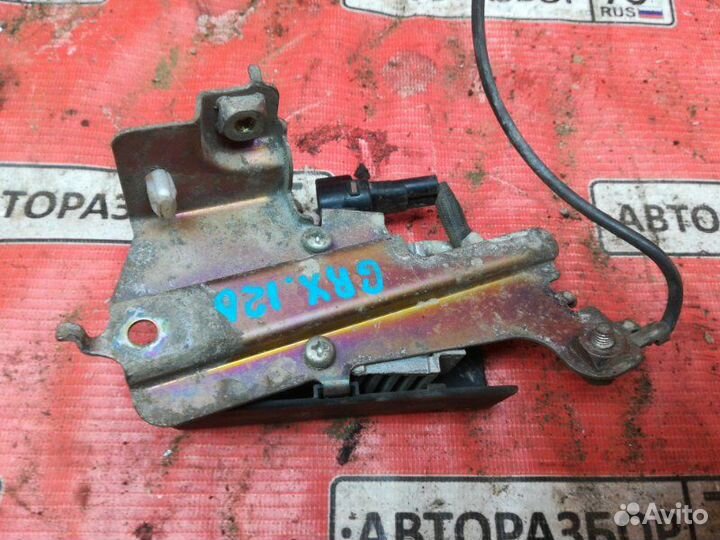 Блок управления топливным насосом Toyota Mark X