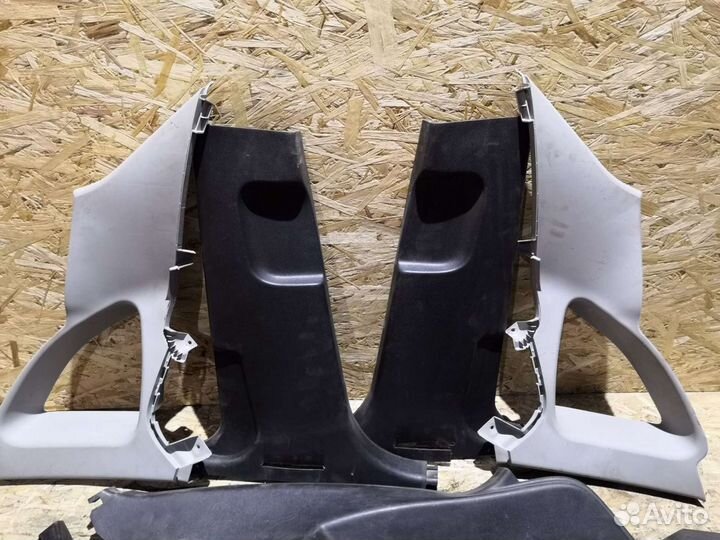 Комплект Салонного Пластика Brilliance V5