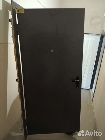 Дверь входная металлическая