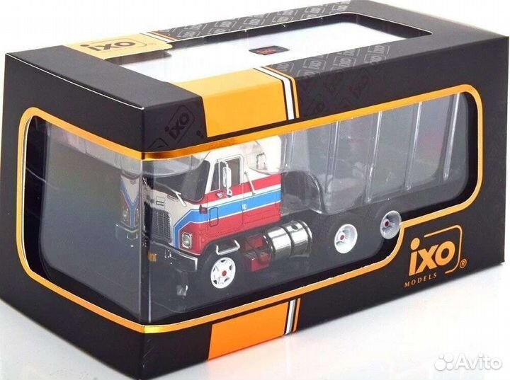 Коллекционная модель ixo GMC Astro 95