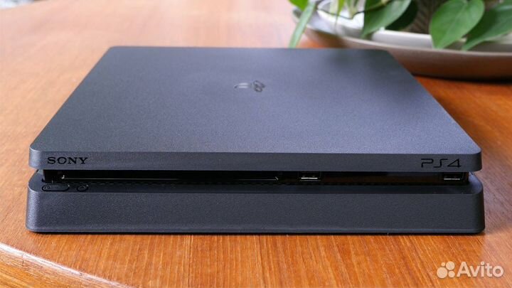 Sony PS4 slim