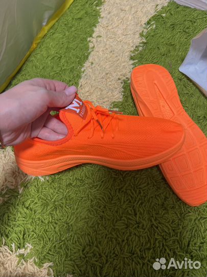 Кроссовки женские 41 размер