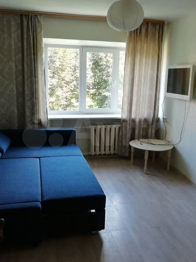 2-к. квартира, 42 м², 3/5 эт.
