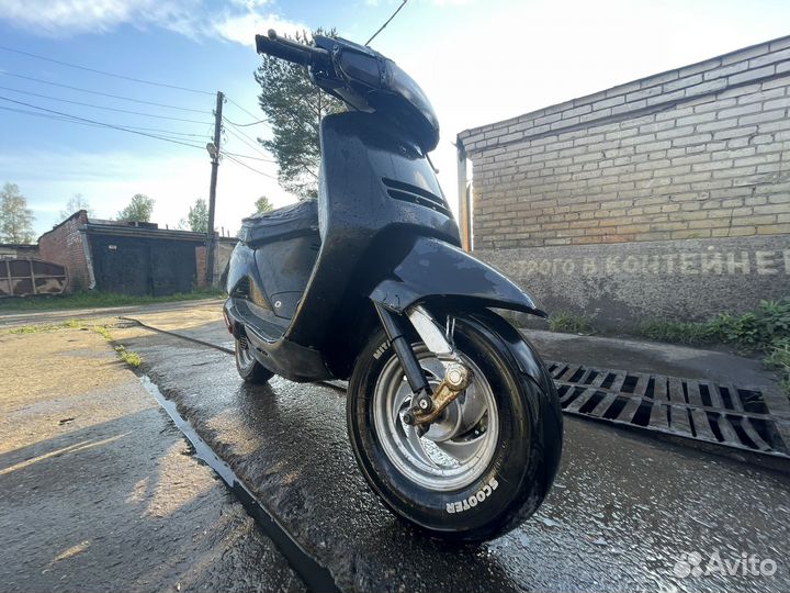 Honda lead 90