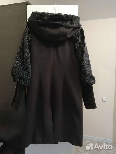 Пальто осеннее р.46-48