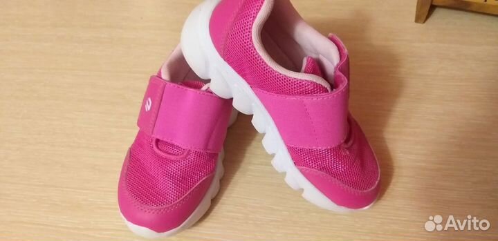 Кроссовки для девочки 29 размер