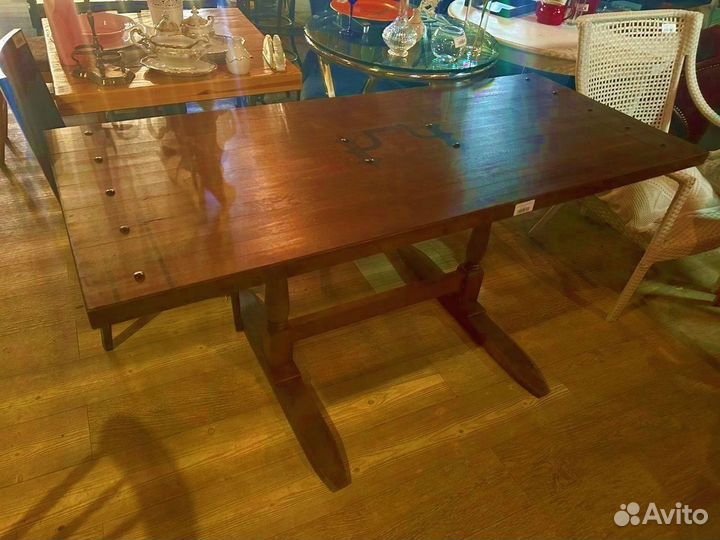 Стол из массива