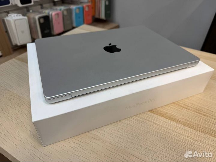 Macbook Pro 14 m3pro