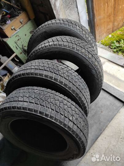 Bridgestone Blizzak DM-V2 225/65 R18 103S