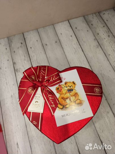 Бокс цветы ко Дню влюблённых