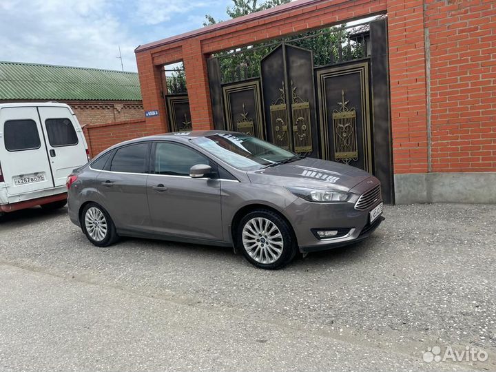 Сидения на ford focus 3 2012 год 1,6 125