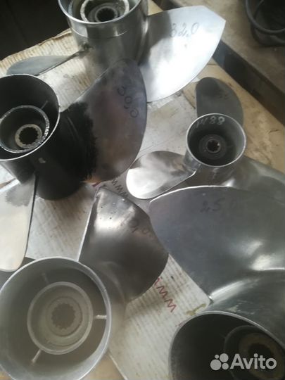 Продам винты на лодочные моторы