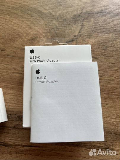 Адаптер Apple type- C 20W