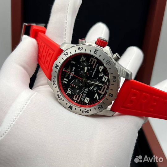 Мужские часы Breitling красные