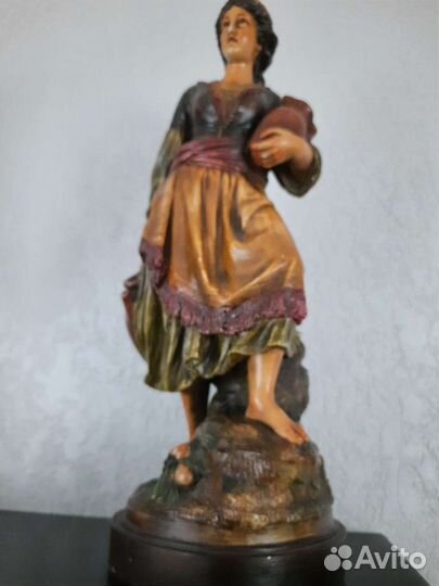 Керамическая старинная статуэтка Австрия 1877г