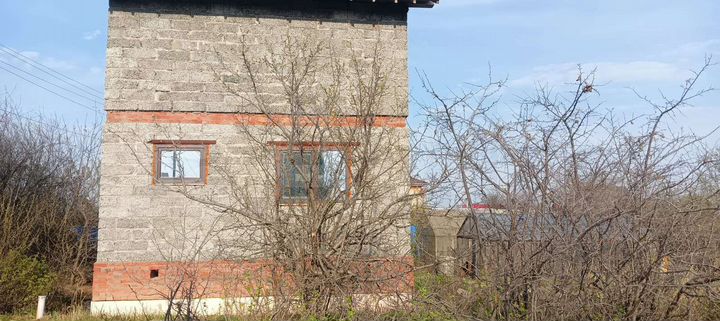 Дом 58 м² на участке 6 сот.