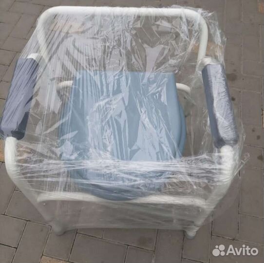 Санитарное кресло туалет