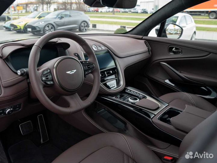 Aston Martin DBX 4.0 AT, 2024, 1 км