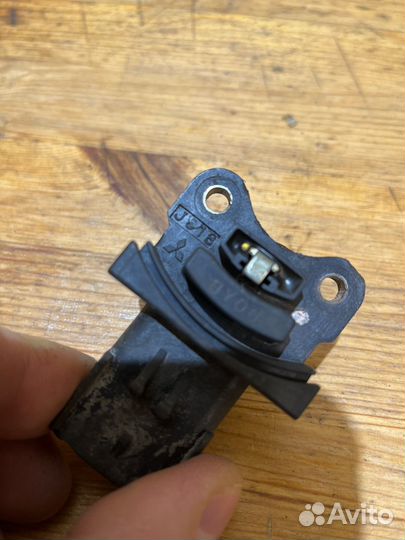 Датчик холла на Dodge Caravan 3.0 69-00 г. J818