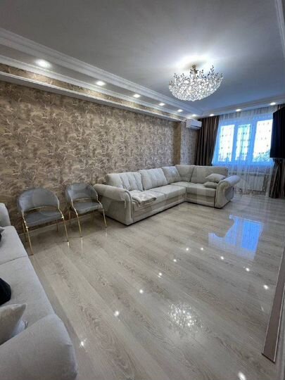 2-к. квартира, 70 м², 3/9 эт.