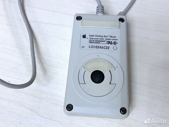Ретро мышь Apple Desktop Bus Mouse (1988г)