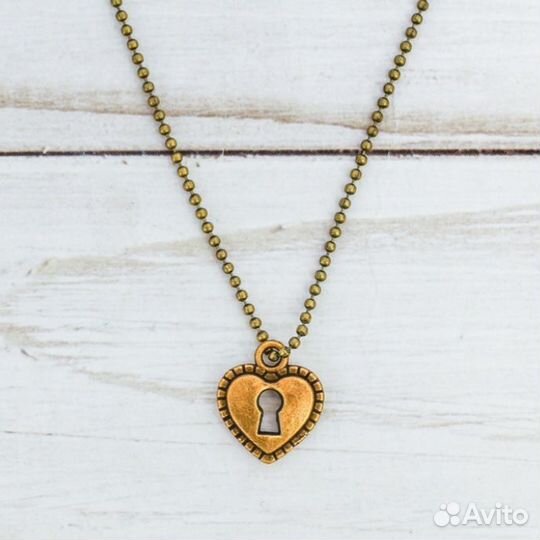 Подвески на открытке (цепочка 50 см)