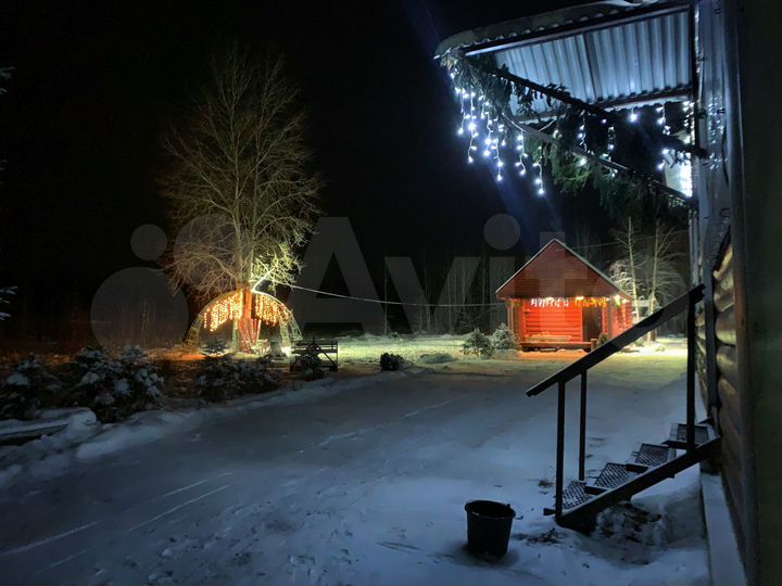 Коттедж 250 м² на участке 40 сот.