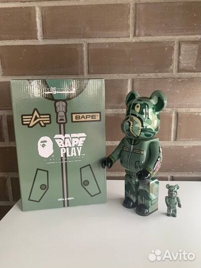 Bearbrick x Bape x Alpha industries 100 + 400