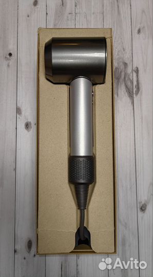 Фен Dyson HD04 Supersonic Professional Edition