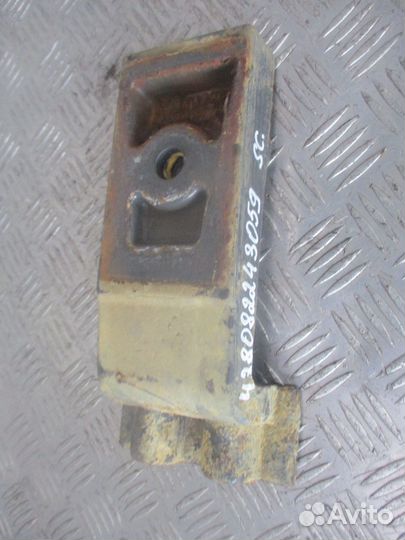 Кронштейн крепления переднего стабилизатора (прост